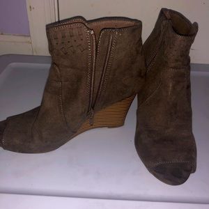 Wedges boots